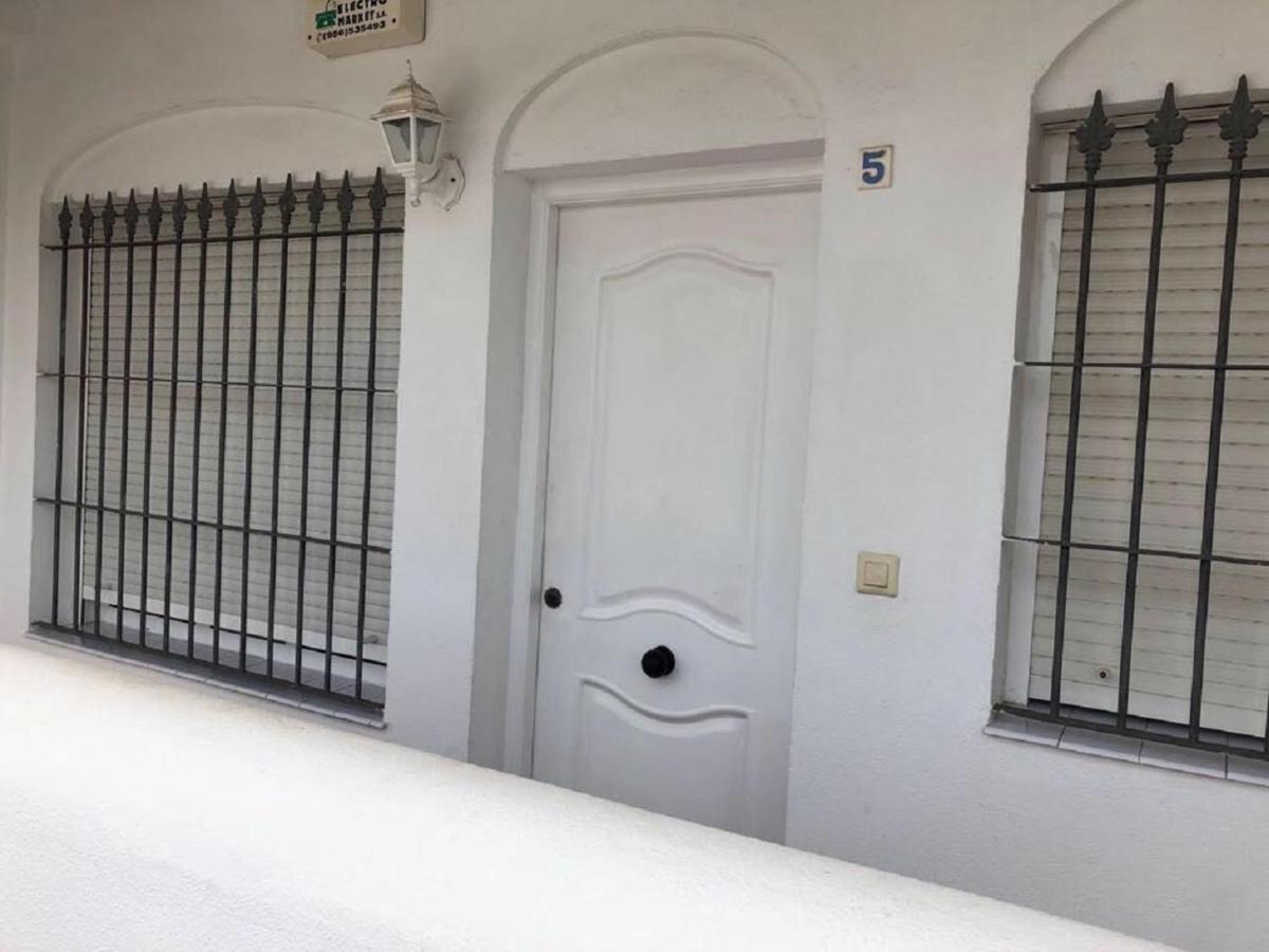 Apartamento En La Almadraba 奇克拉纳－德拉弗龙特拉 外观 照片